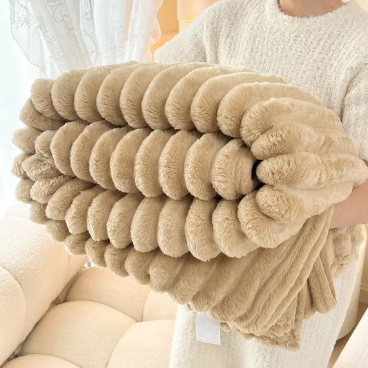 LEC HOUSE Soft Cozy Fleece Large Blanket - Ideal for Couch and Bedroom Decor, Perfect Gift for Mother's Day and Birthdays (Available in 6 Colors)
